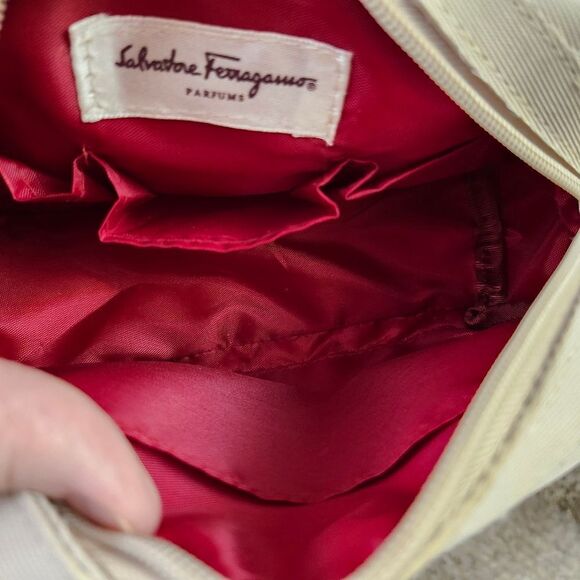 Salvatore Ferragamo Cream Makeup Perfume Bag - Picture 7 of 8